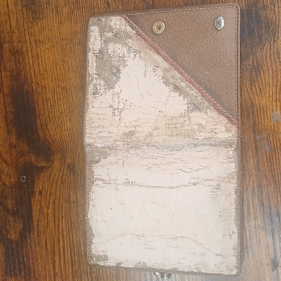 Authentic GUCCI PROJECT Tan Leather Wallet with Card Slots - Picture 6 of 10